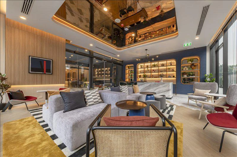 Высотная резиденция с бассейном и зонами отдыха в фешенебельном районе Бангкока, Таиланд