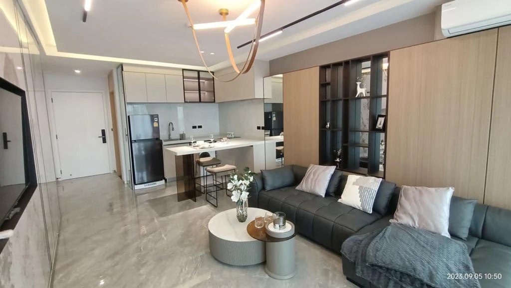 Новый жилой комплекс квартир с личными бассейнами на первой линии от пляжа в Чалонге, Пхукет, Таиланд