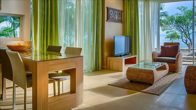 Малоэтажная резиденция на берегу моря с бассейном, Паттайя, Таиланд