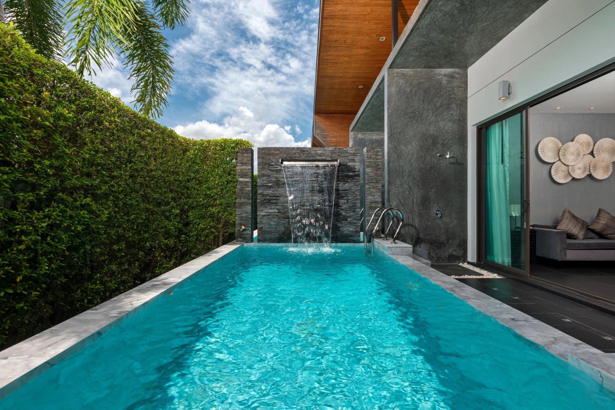 Новый проект современных вилл с приватными бассейнами в Чалонге, Муанг Пхукет, Пхукет, Таиланд