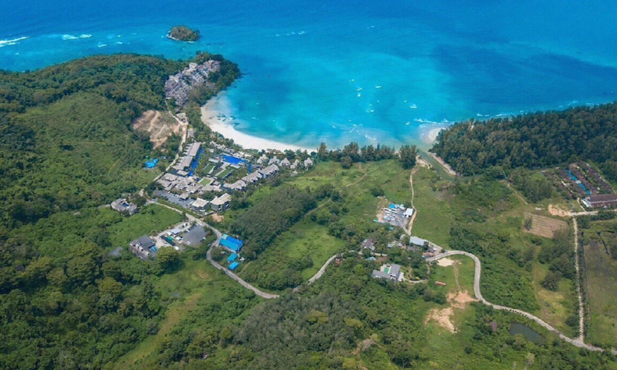 Жилой комплекс на берегу моря для проживания или инвестиций, Найянг, Пхукет, Таиланд