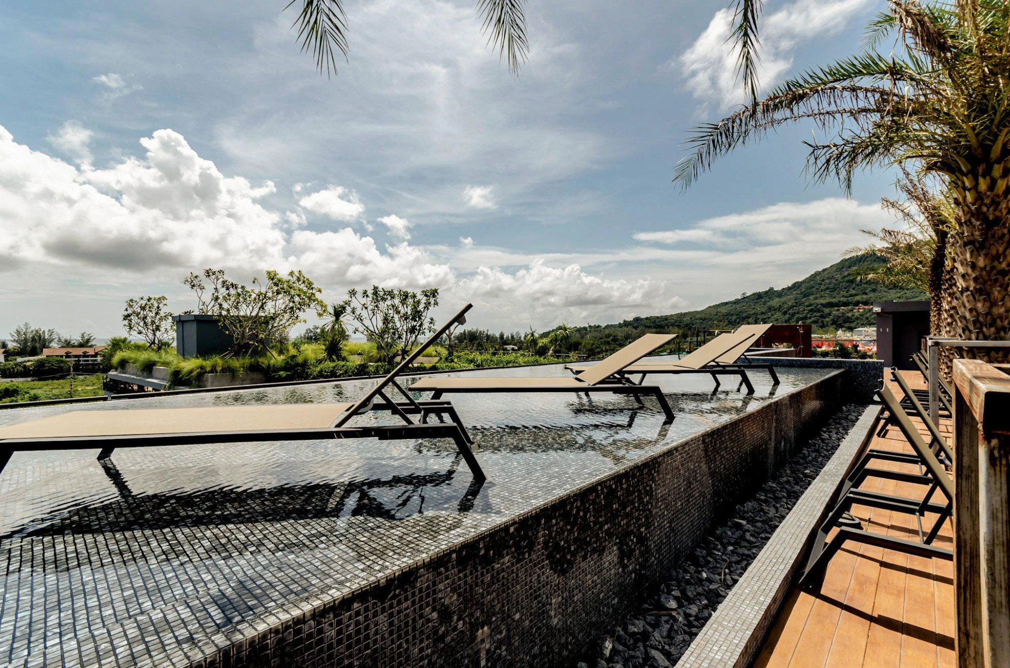 Апартаменты с 1 и 2 спальнями под аренду в престижном жилом комплексе, Камала, Пхукет, Таиланд